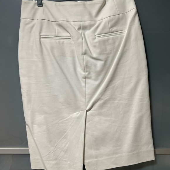 White/cream cassis pencil skirt size 2 - Picture 3 of 5